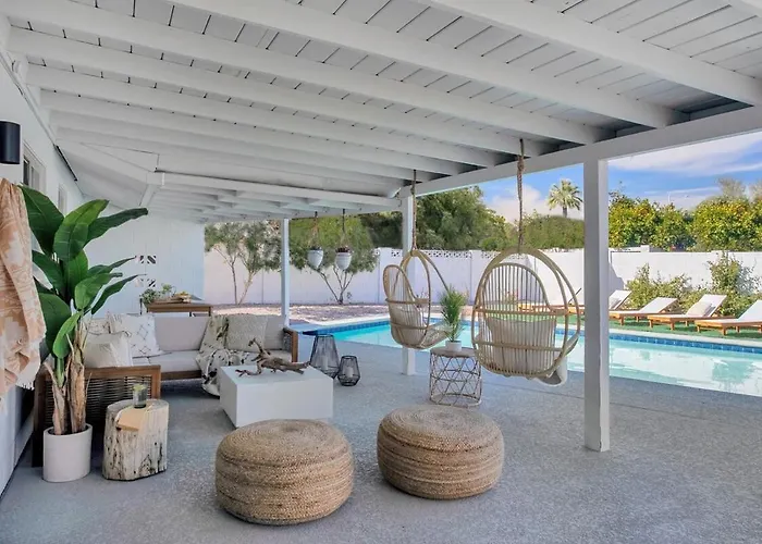 7br Retreat Pool Casita & Lawn Games * Scottsdale