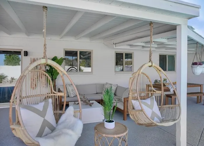 7br Retreat Pool Casita & Lawn Games *